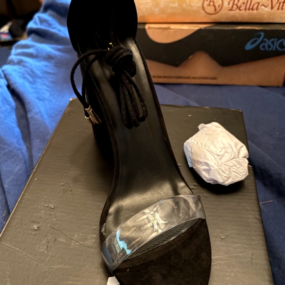 Chic Black Women's Heels by Fashion Nova